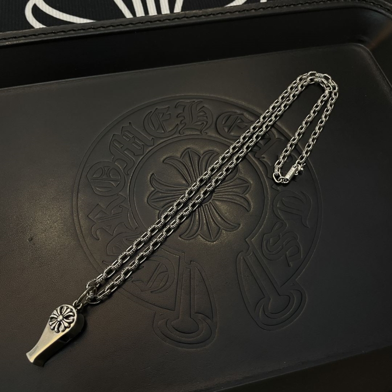 Ch*0me He**ts necklaces